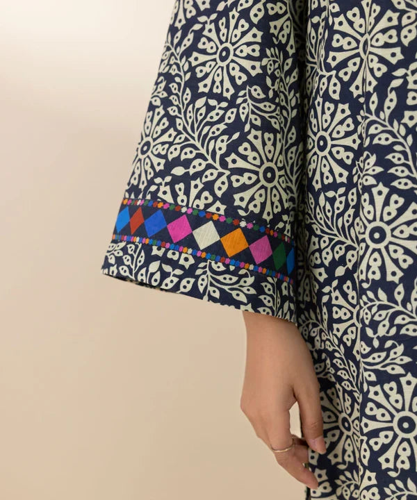 3 Piece - Printed Khaddar Suit
