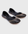 Black khussa